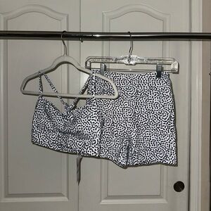 NWT Black and White Spotted Set size Small New